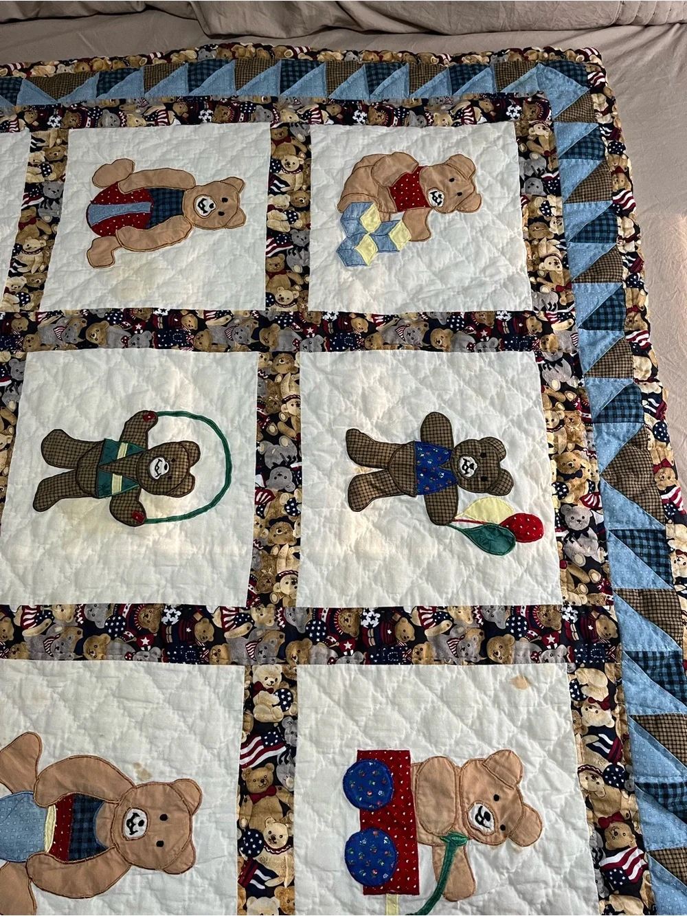 Vtg  Americana Bear Patchwork Quilt Throw Lap Blanket Cottagecore 48 x 57
